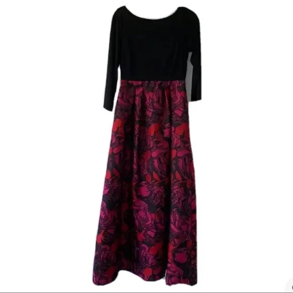 Adrianna Papell Long Sleeve Formal Evening Gown Size 4